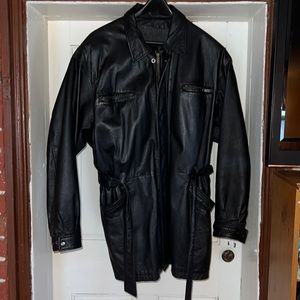 Men’s Wilson Leather belted coat.